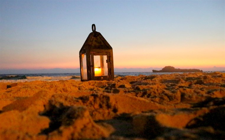 Romantic Dinner at Edde Sands